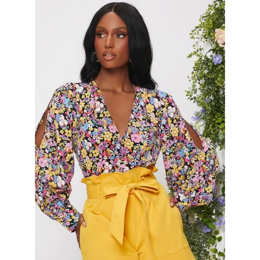 SHEIN Allover Floral Print Cutout Top